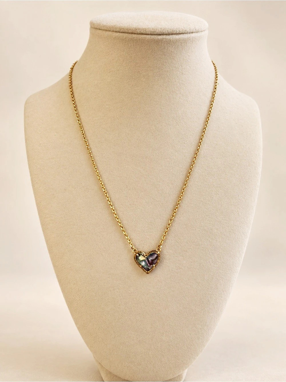 Kendra Scott Framed Ari Heart Short Pendant Necklace in Iridescent Abalone Heart
